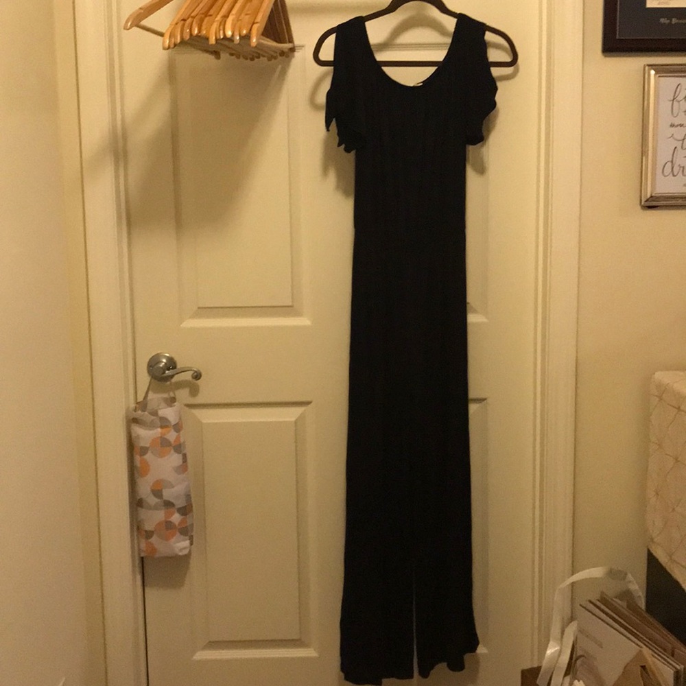 Black Jumper with Shoulder Cutouts